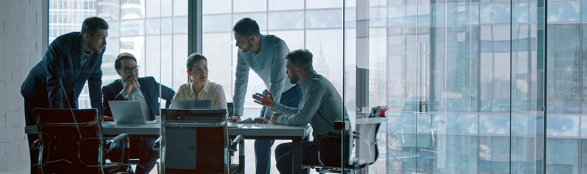 LM IT Services AG wird Teil der AXAITRA-Gruppe